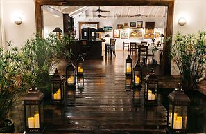 Pink Sands Resort