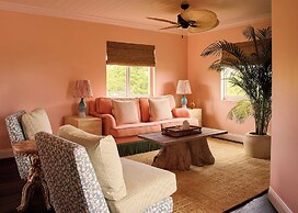 Coral Sands Inn & Cottages