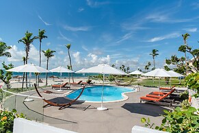 Abaco Beach Resort and Boat Harbour Marina