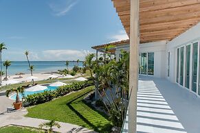 Abaco Beach Resort and Boat Harbour Marina