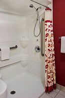 Courtyard by Marriott Niagara Falls