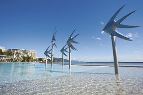 Hides Hotel Cairns