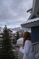 Summit Lodge Boutique Hotel