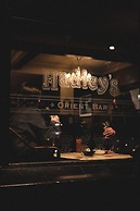 Hadley's Orient Hotel