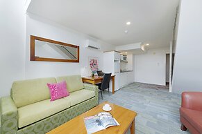 Burnett Riverside Hotel