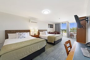 Burnett Riverside Hotel