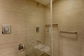 Quality Hotel D V Manor