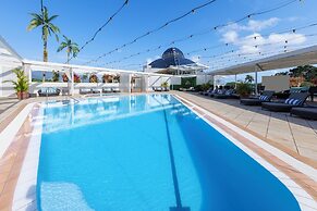 Pullman Reef Hotel Casino