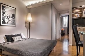 Broadway Hotel & Suites