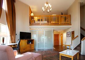 Coast Hillcrest Hotel