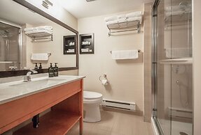 Coast Hillcrest Hotel