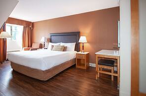Coast Hillcrest Hotel