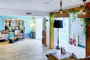 The Warwick Hotel by Colombo Edition