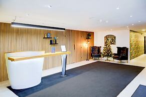 The Warwick Hotel by Colombo Edition