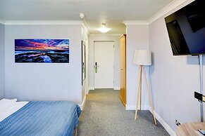 The Warwick Hotel by Colombo Edition