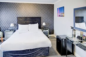 The Warwick Hotel by Colombo Edition