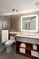 Auberge Vancouver Hotel