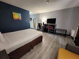 Super 8 by Wyndham Hayward WI