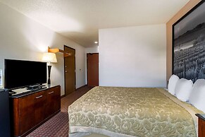 Super 8 by Wyndham Pendleton