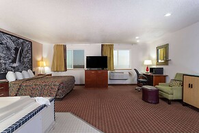 Super 8 by Wyndham Pendleton
