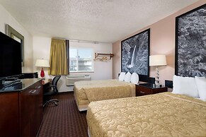 Super 8 by Wyndham Pendleton