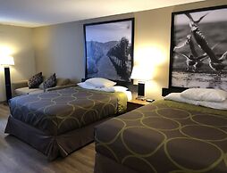 Super 8 by Wyndham Salmon Arm