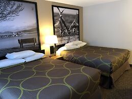 Super 8 by Wyndham Salmon Arm