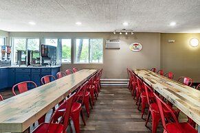 Super 8 by Wyndham Duluth