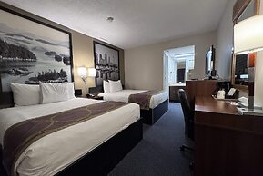 Super 8 by Wyndham Guelph