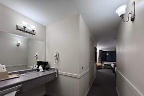 Super 8 by Wyndham Guelph