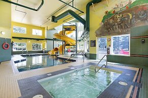 Super 8 by Wyndham Calgary Shawnessy Area