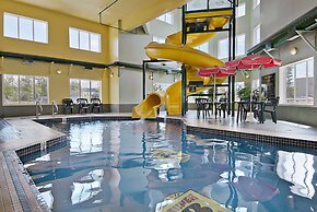 Super 8 by Wyndham Calgary Shawnessy Area