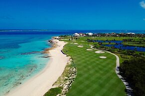 The Royal at Atlantis