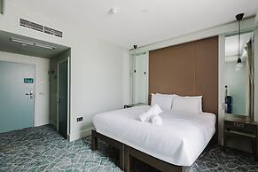 The Lancaster Hotel