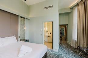 The Lancaster Hotel