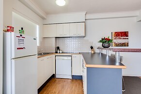 Cosmo Apartment Hotel