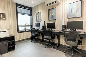 The Lord Nelson Hotel & Suites