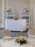 The Lord Nelson Hotel & Suites