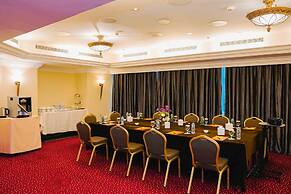 Sheraton Khalidiya Hotel