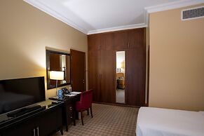 Sheraton Khalidiya Hotel