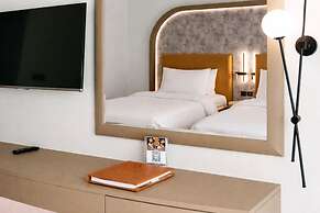 Sheraton Khalidiya Hotel