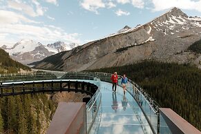 Banff Park Lodge