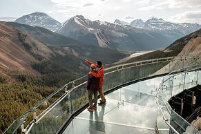 Banff Park Lodge