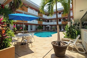 Azteca Inn