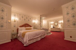 Fantasyland Hotel