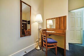 Discovery Inn Hotel