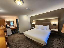 Days Inn & Conference Centre by Wyndham Penticton