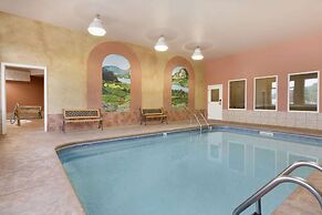 Days Inn & Conference Centre by Wyndham Penticton