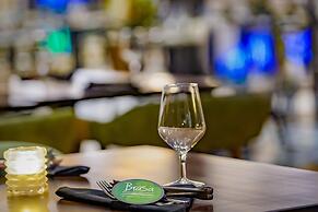 Hilton Niagara Falls/Fallsview Hotel & Suites