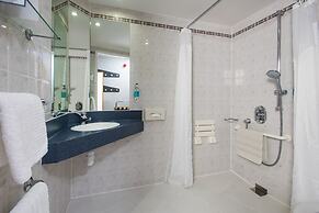 Holiday Inn Express Gloucester - South by IHG